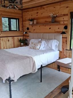 Cabin in The Woods of Big Rock Creek - Image 2